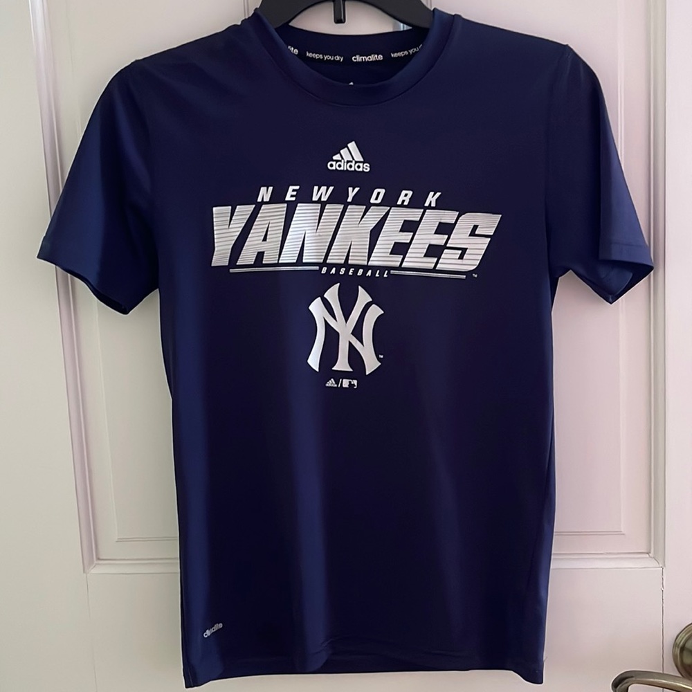 Yankees T-shirt/Jersey